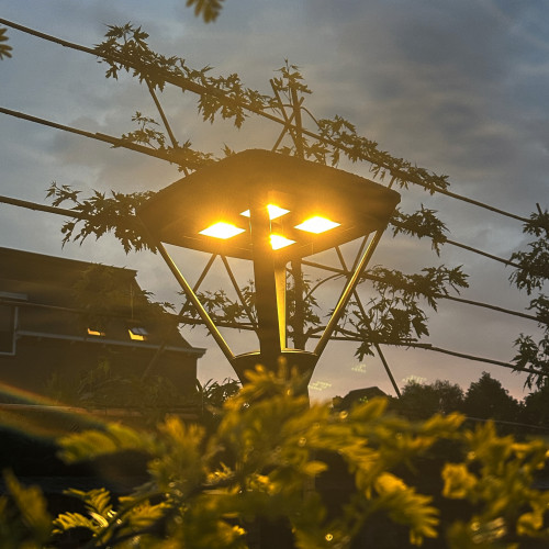 Solar zwarte vierkante lantaarnkap op zonne-energie met LED-module