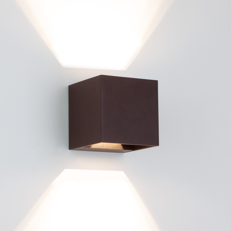 Reach Up&Down Muurlamp Zwart/Bruin met LED